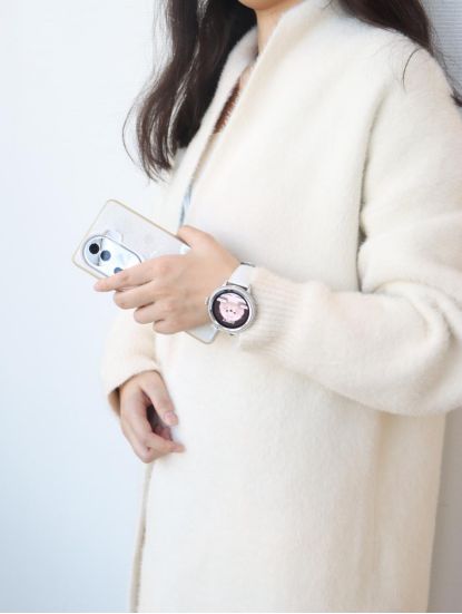 珠宝级智能女表是女孩纸的梦中情表啊!k8凯发国际颜值和性能全拿下！这款(图2)